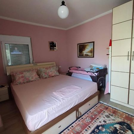 Mia'S Sea View Apartment โกเลม ภายนอก รูปภาพ