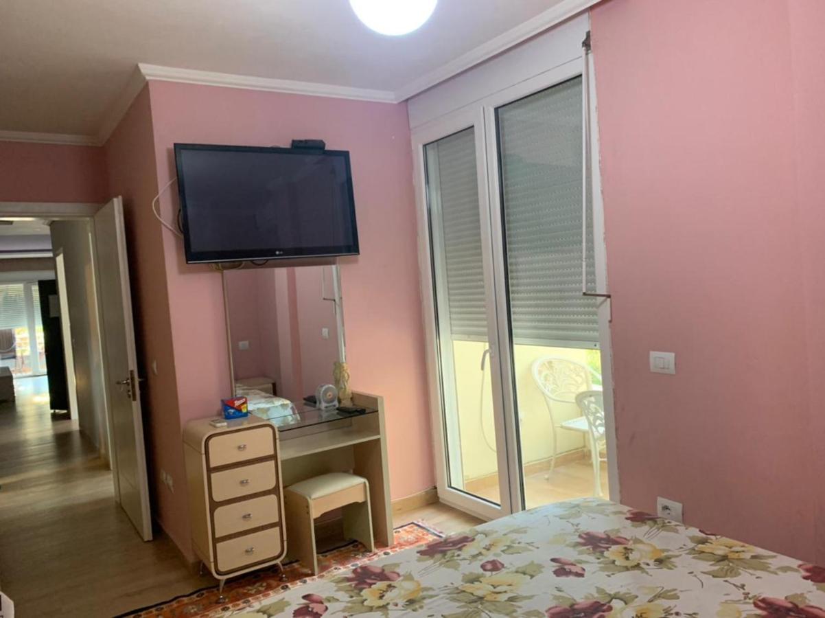 Mia'S Sea View Apartment โกเลม ภายนอก รูปภาพ