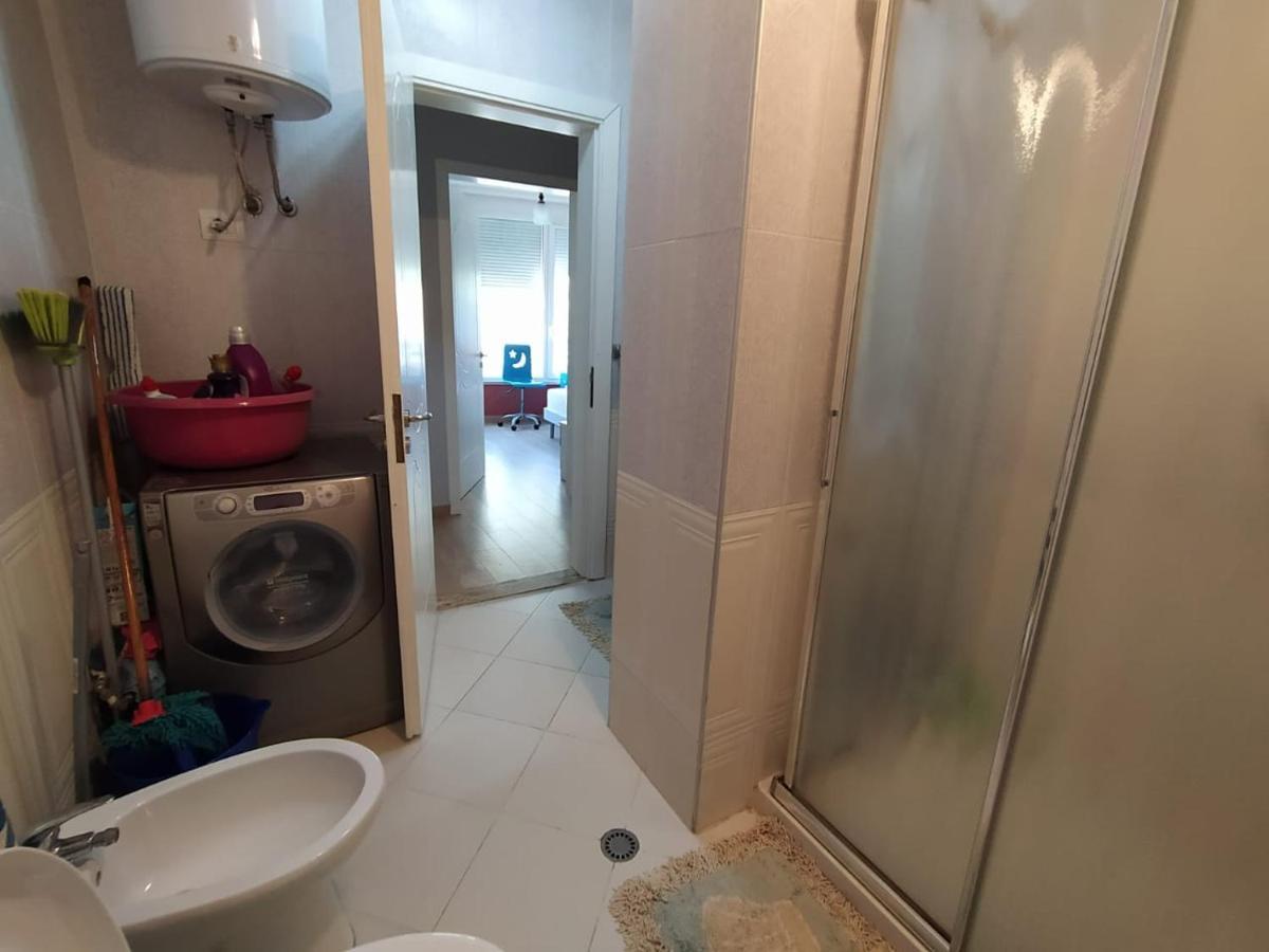 Mia'S Sea View Apartment โกเลม ภายนอก รูปภาพ