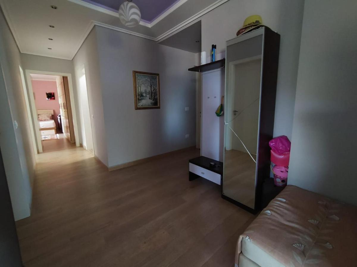 Mia'S Sea View Apartment โกเลม ภายนอก รูปภาพ